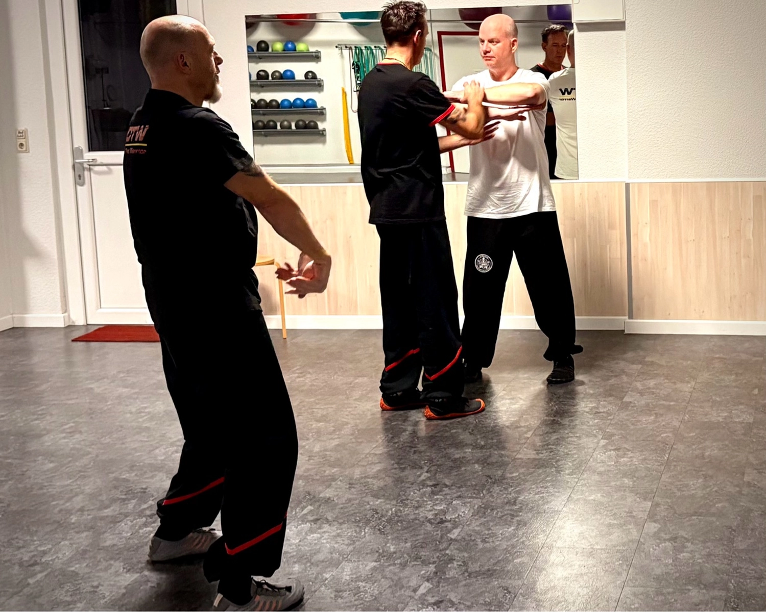 Wing Chun, Art of the Warrior - Hände ringen, Feuer abstrakt schießen